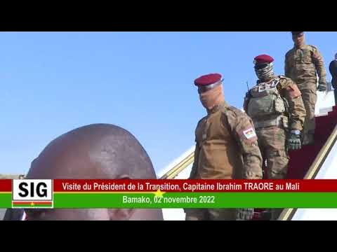 Burkina : Le président Traoré remet un important lot de matériel militaire  au ministère de la Défense