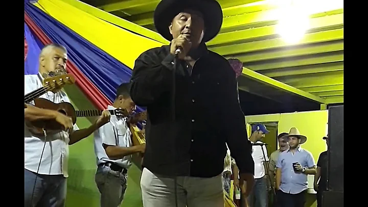 Carlos Machuca - De Que Me Sirve Querer (En Vivo)