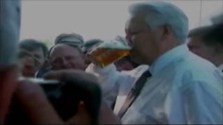 Пьяный Ельцин танцует