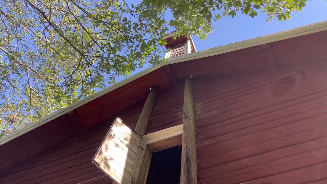 Kahvila Vellikellon vellikello soi / vällingklocka