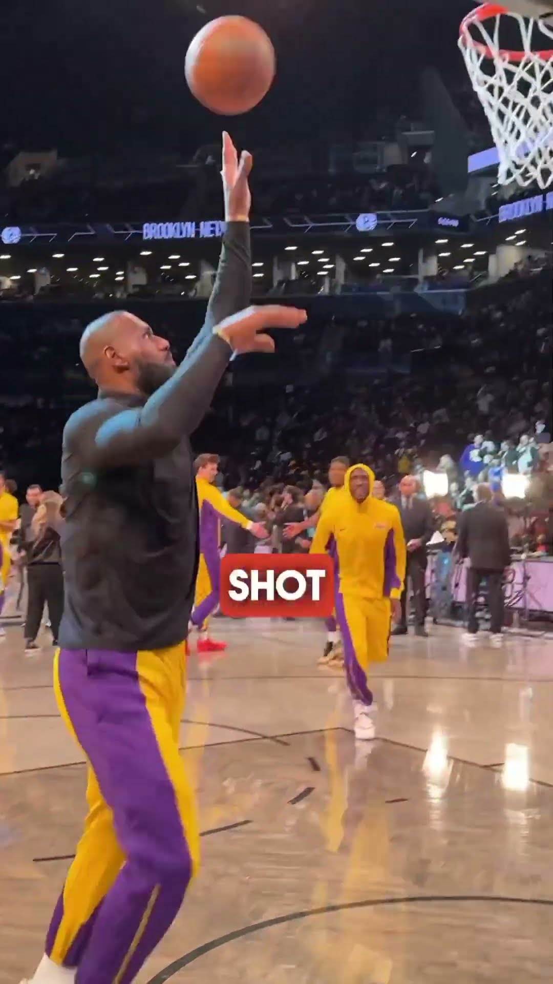 Did You Know LeBron James Shoots With The Wrong Hand?