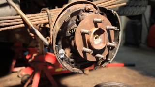How to Drum Brake Installation 2002 Dodge Dakota