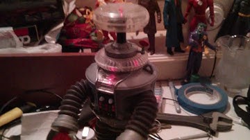 Robot B9 toy - Lost In Space - Sounds
