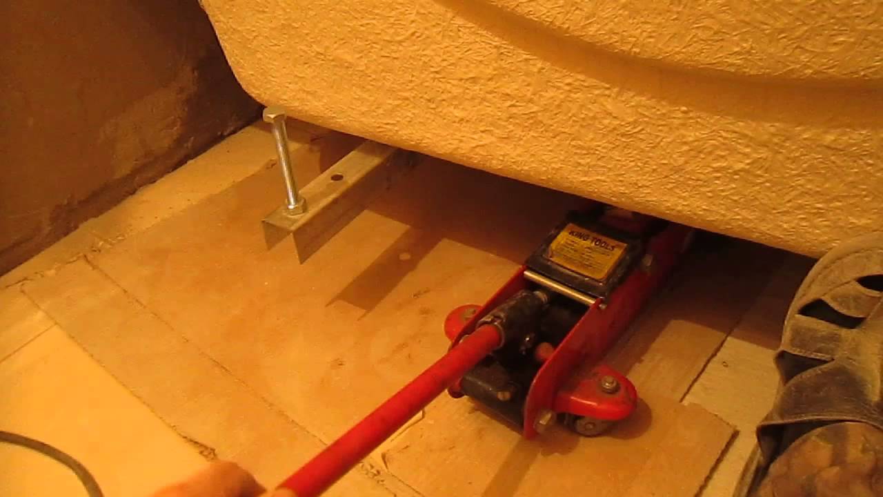 Работа в квартире нового дома ( установка акриловой ванны )