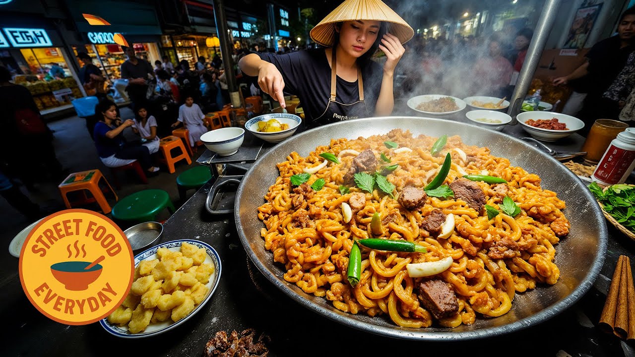Top 10 Vietnam's MOST POPULAR Street Foods Collection