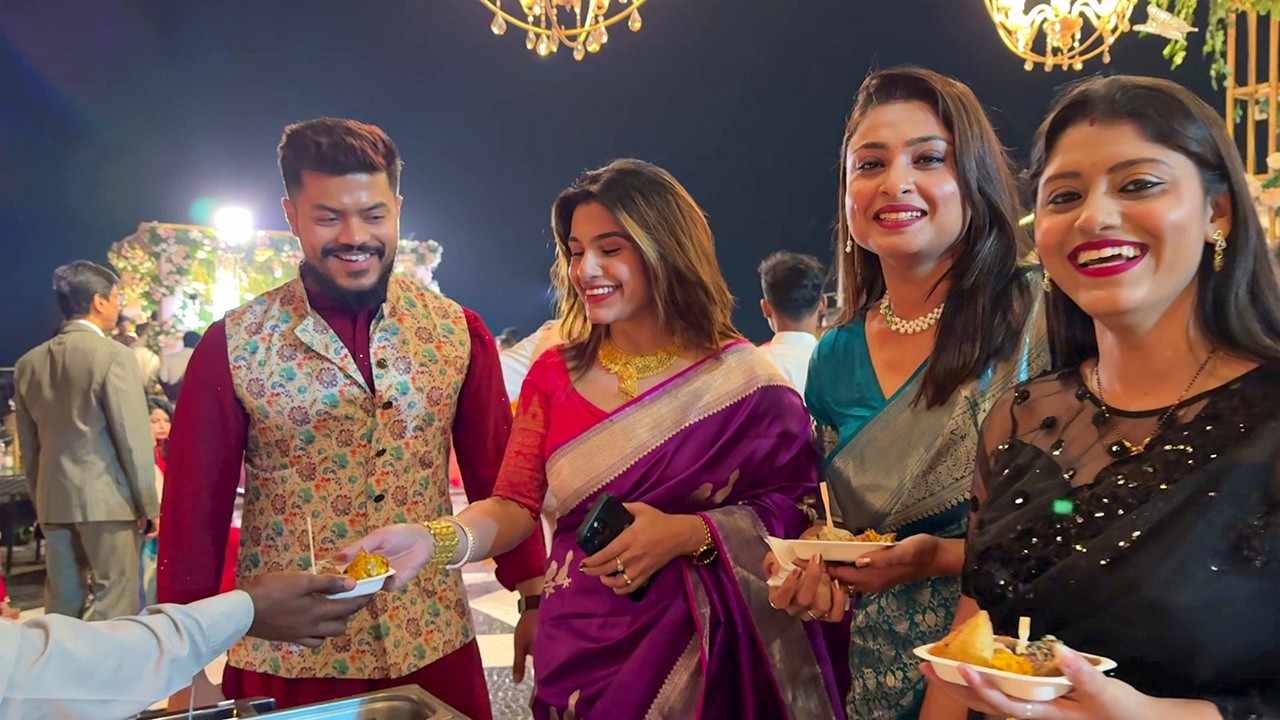 বিয়ে বাড়িতে আমরা সবাই একসাথে খুব মজা করলাম ❤️✨