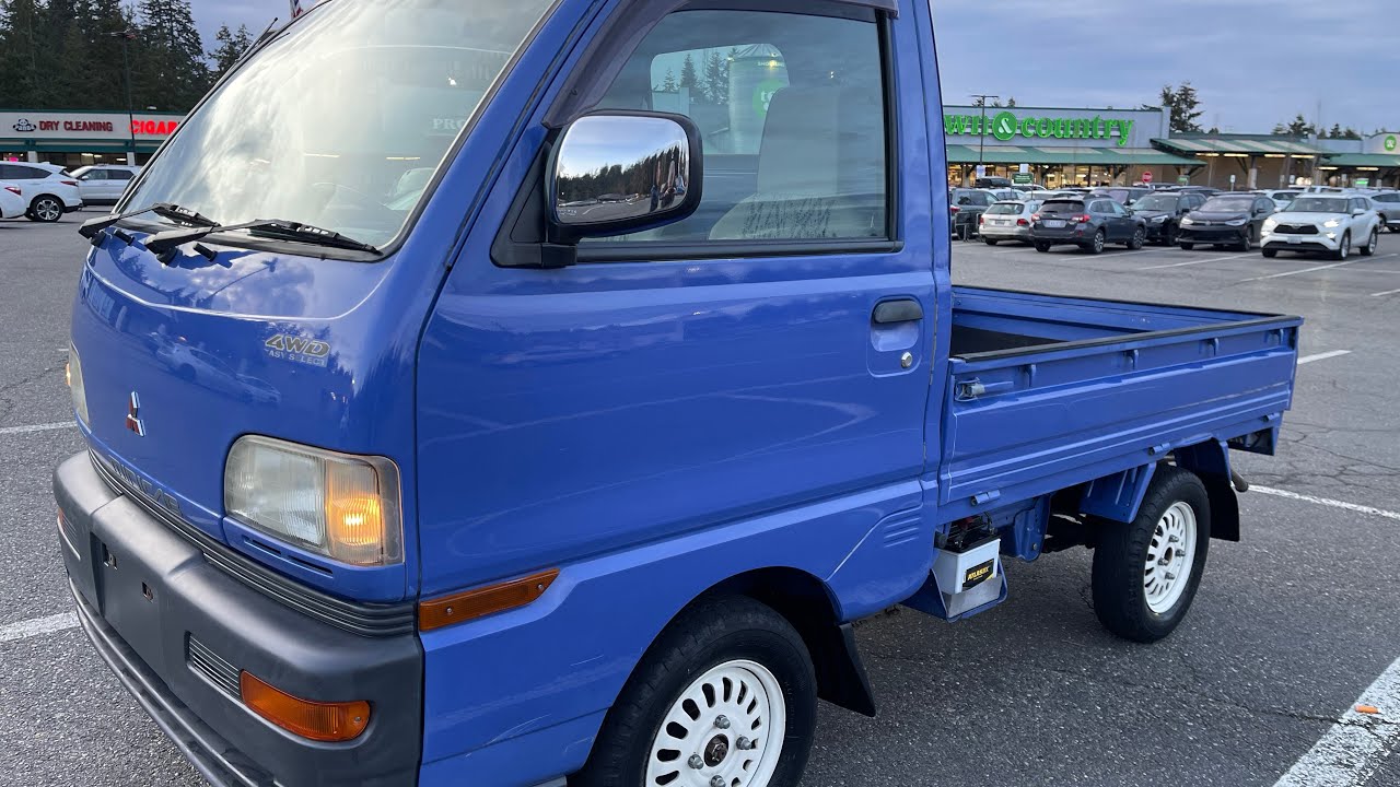 1998 Mitsubishi Minicab Kei truck 4WD Hi Lo AC PS 22,500mi VX special