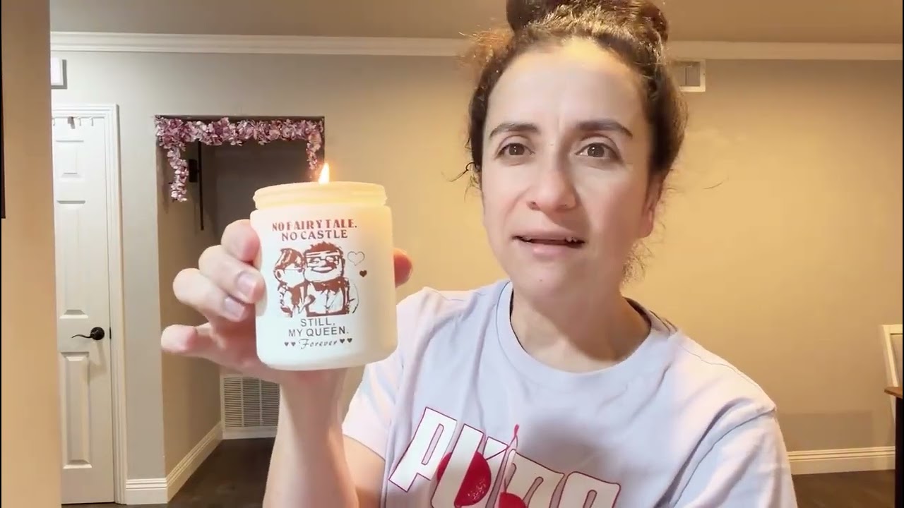 A meaningful gift she’ll truly appreciate 💜🕯️ This lavender pine scented soy wax candle is a sweet