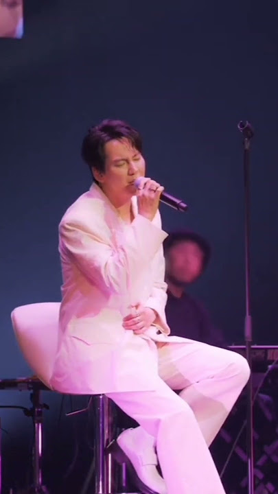 Cuplikan Kim Nam Gil nyanyi FIRST LOVE di Osaka Concert 2023 (from @GILSTORYENTOfficial )