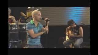 RBD - "Tu Amor" @ WalMart Soundcheck 2006.