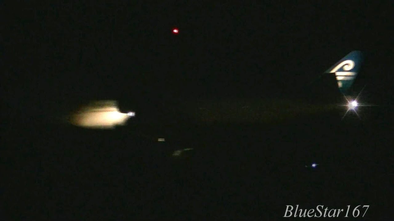 Air New Zealand Boeing 747-400 (ZK-NBU) takeoff from KIX/RJBB (Osaka - Kansai) RWY 06R