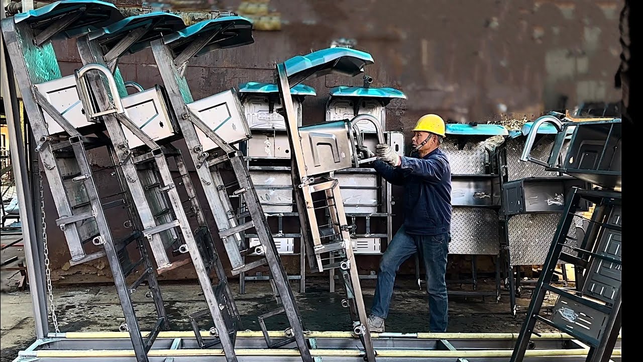大量生產電動三輪車的過程，一家專業的機動車工廠