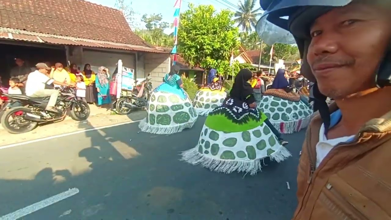 BIKIN HEBOH..KARNAVAL DESA BRUNOREJO PANJANG BANGET !!!!