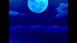 Video thumbnail of "Blue Moon - Billie Holiday"