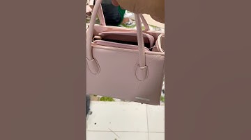 những chiếc túi xách dạng hộp đã vào miệng xong và đóng gói