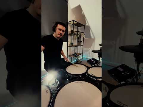 PHARRELL WILLIAMS - Happy 😍😍🔥 #shorts #drums #drumcover