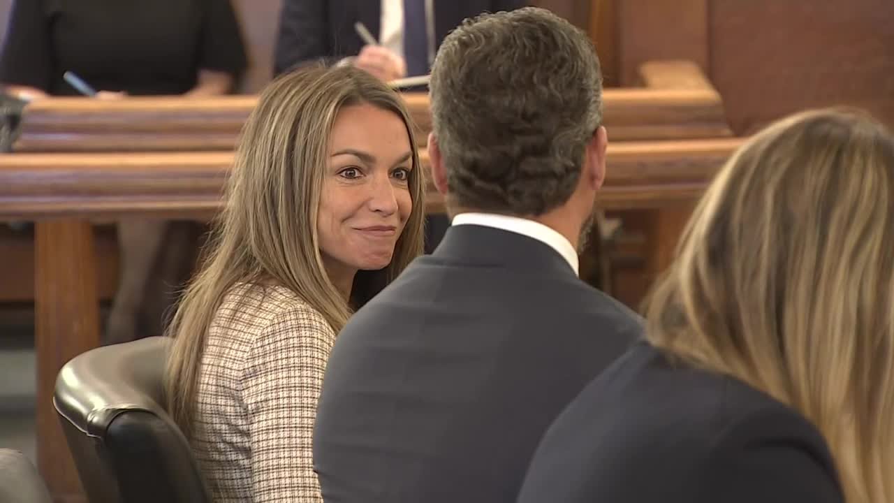 Karen Read returns to court - YouTube