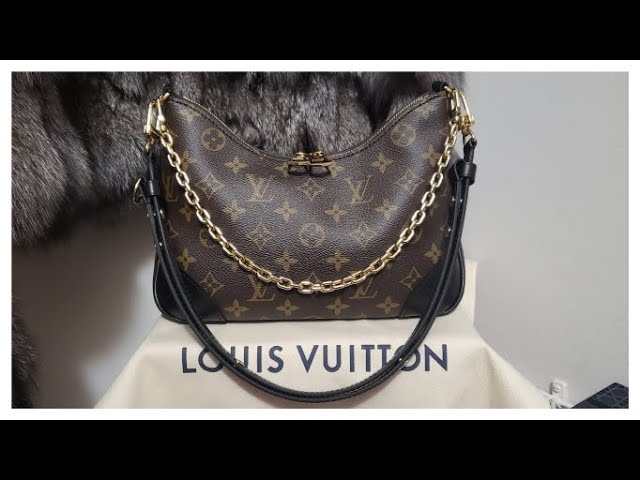 LOUIS VUITTON BOULOGNE 1 Year Wear & Tear Review + What I Carry Daily  (WIMB) 