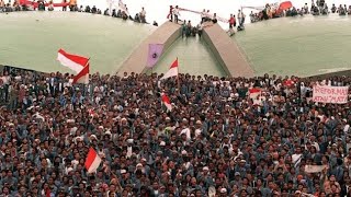 Video thumbnail of ""Buruh Tani" - Indonesian Protest Song"