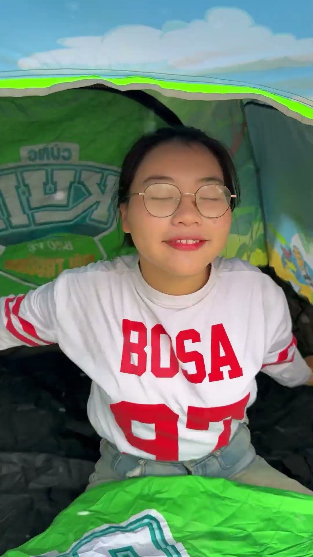 SH - Cô gái tốt bụng và cái lều ấm áp || The Kind Girl and the Warm Tent #shorts