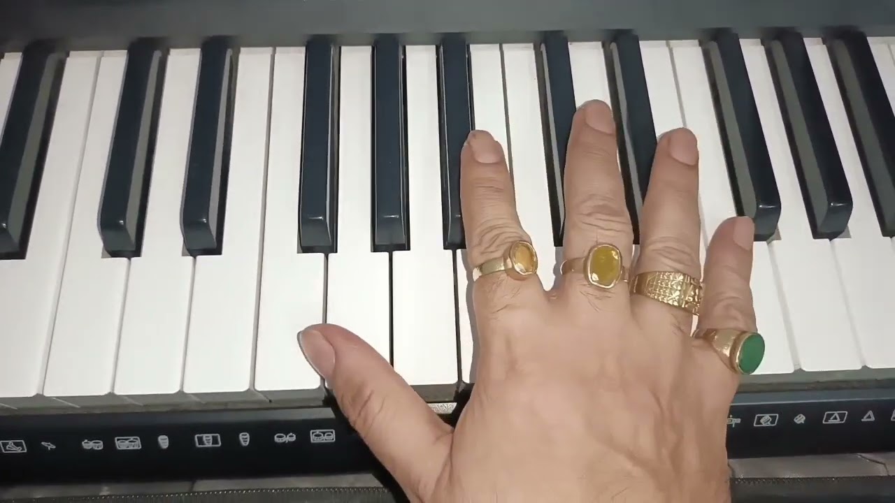 Intro- Jhoom Barabar Jhoom