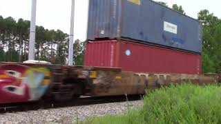 CSX Empty Grain or Phosphate Train Meets CSX I031-01