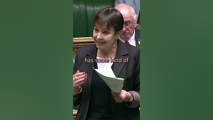MP Caroline Lucas rips up copy of controversial Illegal Migrants Bill #shorts