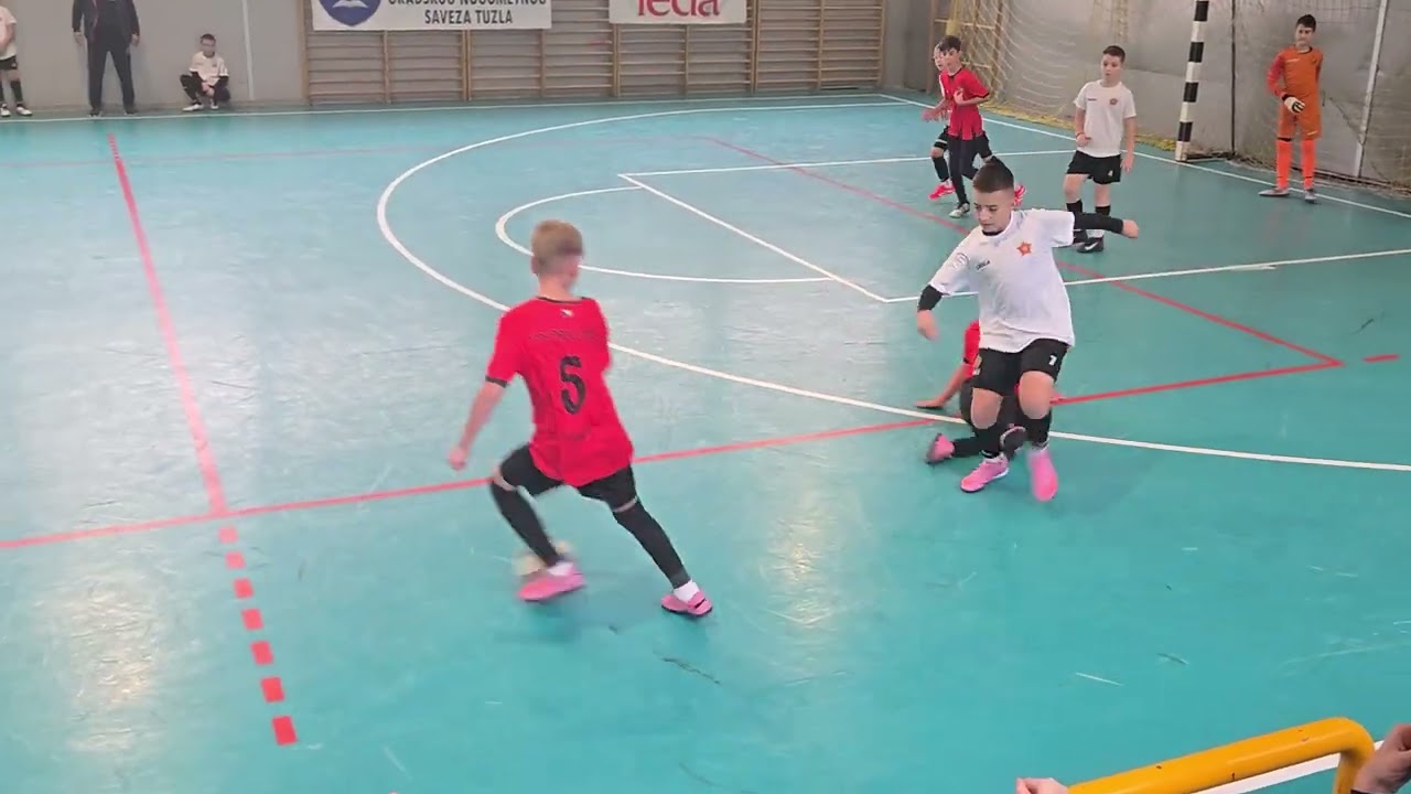 FINALE FK SLOBODA 15 (A) - FK PROLETER SLAVINOVIĆI 1:0, 13.12.2025. MEDRESA TUZLA