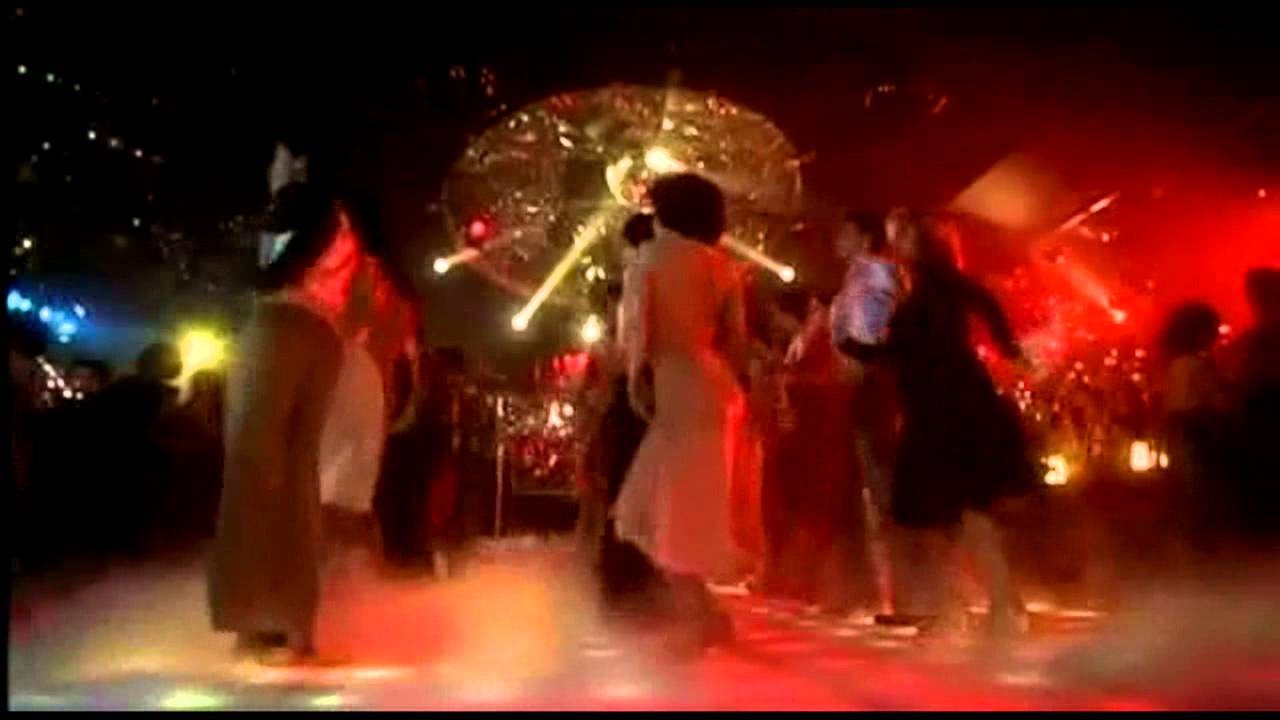 Silver Swans (실버 스완즈) "Best Friend In Love" (video footage from Saturday Night Fever) adlı videoyu YouTube'da izle Silver Swans (실버 스완즈) "Best Friend In Love" (video footage from Saturday Night Fever) adlı videoyu YouTube'da izle