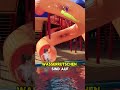 Was passiert, wenn man in einer Wasserrutsche stecken bleibt?