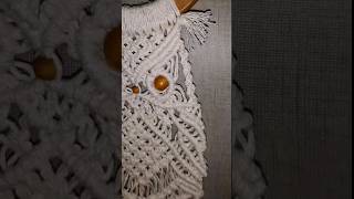 Coruja em macrame #macrame #decoração #macramewalldecor #coruja #macramebrasil Coruja em macrame #macrame #decoração #macramewalldecor #coruja #macramebrasil