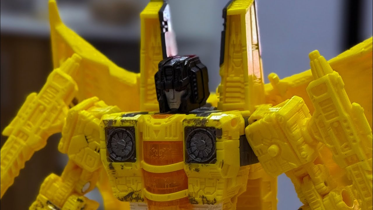 Transformers Siege Nova Storm.