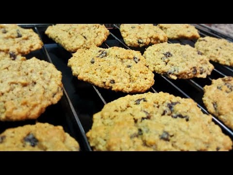 Oatmeal Raisin Cookies