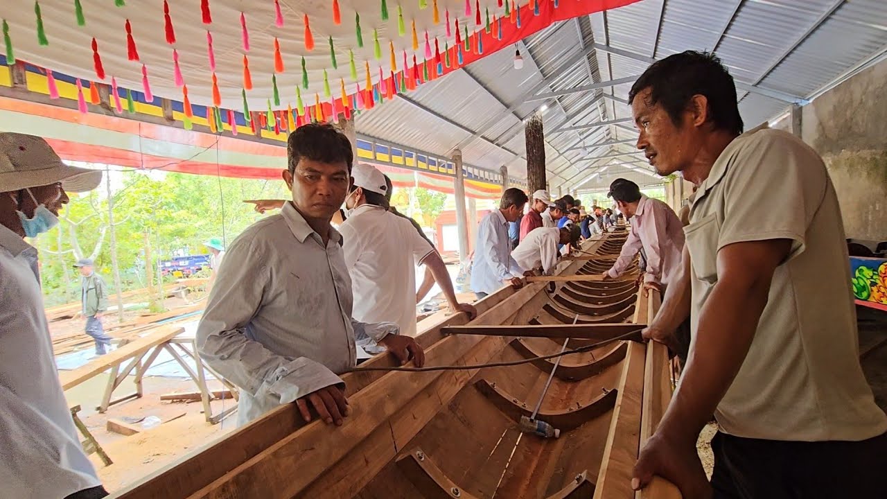 Các anh em xem ghe ngo chùa chắc kha khen đẹp thợ danh vủ