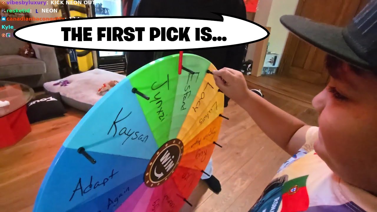 FaZe Mike Sets The Draft Order For Adapt's Fantasy Football League