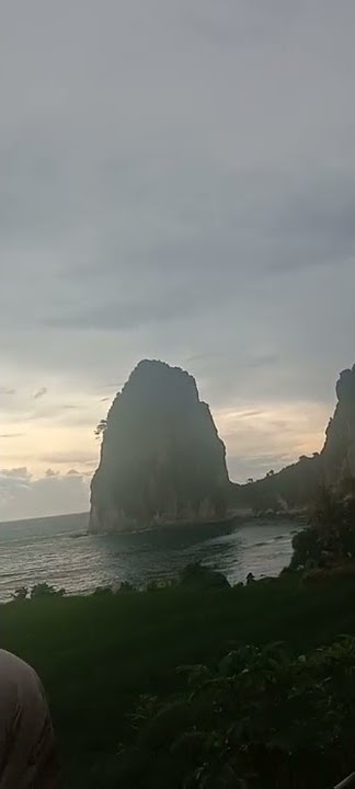 Story WA Pantai Pangasan Pacitan