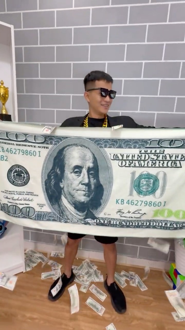 SH - 100 dollars Noob vs Pro vs Hacker #shorts
