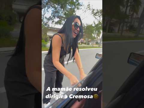 A mulher do Tirullipa resolveu dirigir o carro dele