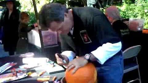 Gene Granata from Masterpiece Pumkins com @ the zoo1