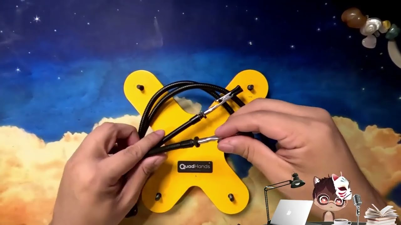 Need A Third Hand? QuadHands Classic Workbench