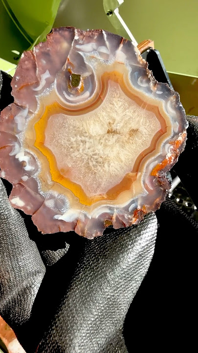Cutting 6 tons of Moroccan agate #45 This one was a very pleasant surprise  #agate #lapidary #agates