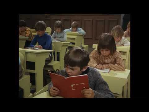 Pippi Goes to School - Pippi Goes on Board (1972)