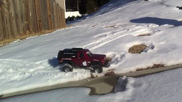 Axial SCX10 Snow video
