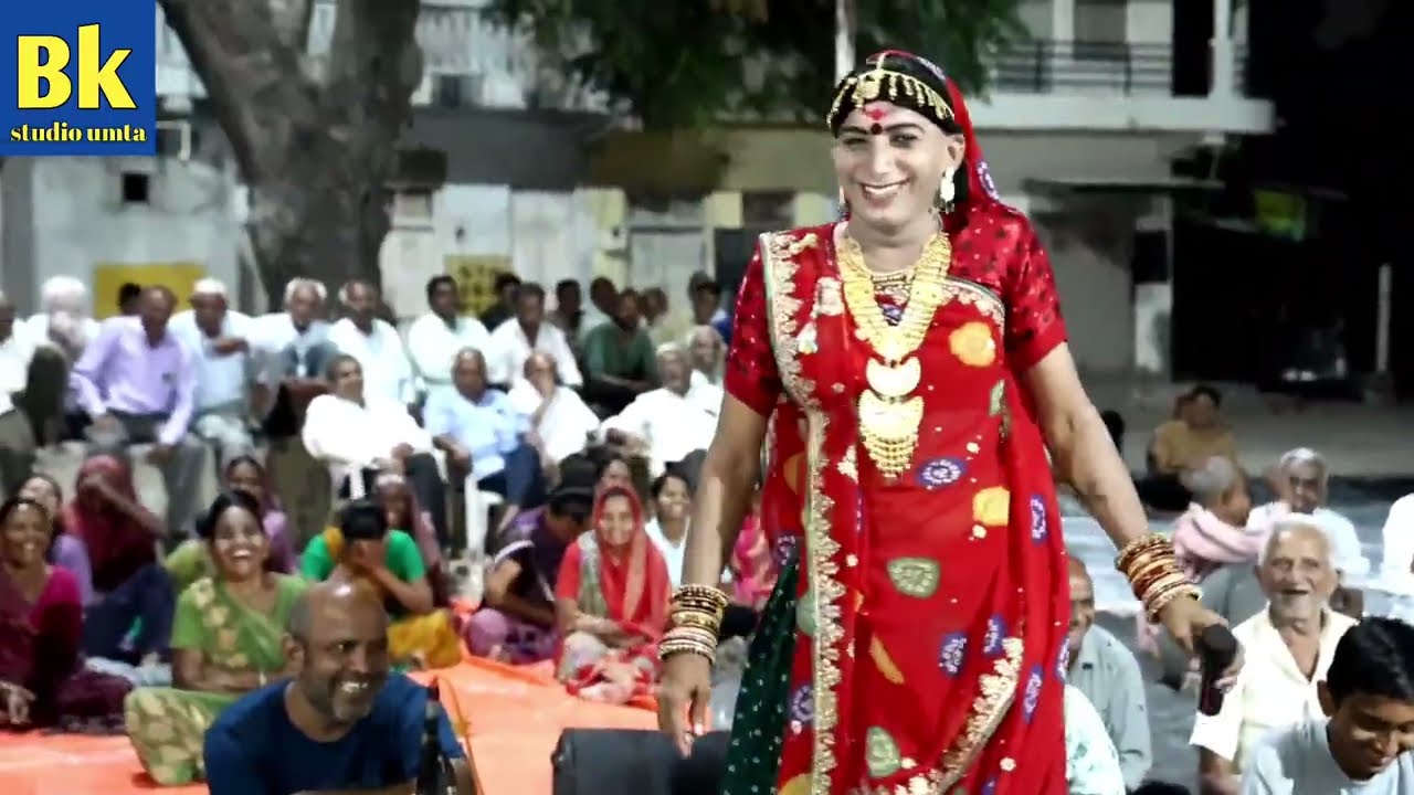 દેણપ ગામે સરદાર ચોક મિત્ર મંડળ દ્વારા આયોજીત પીઠઈ ગામથી કૃષ્ણ ભજન મંડળ ભાગ - ૧૪ ગાયક  - બિપીનભાઈ