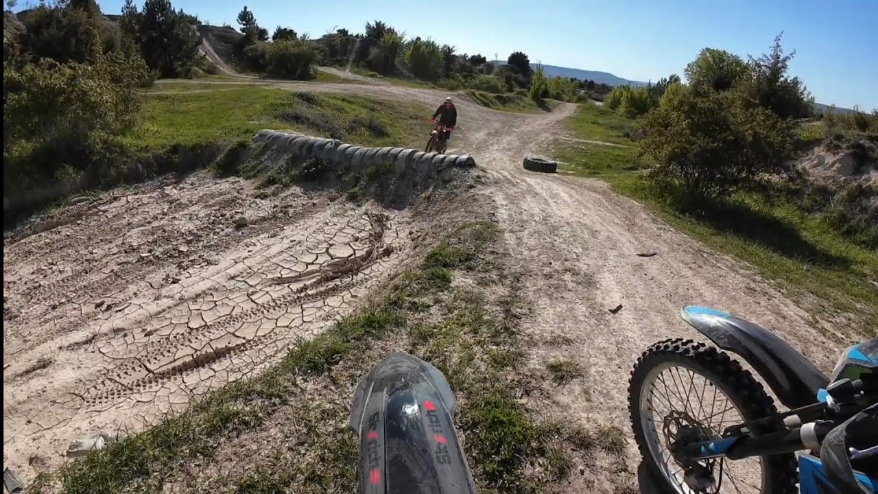 Змеинка, Чуфут-Кале, Тепе-Кермен, трек в Бахчисарае. Эндуро покатушка Крым. Апрель 2025