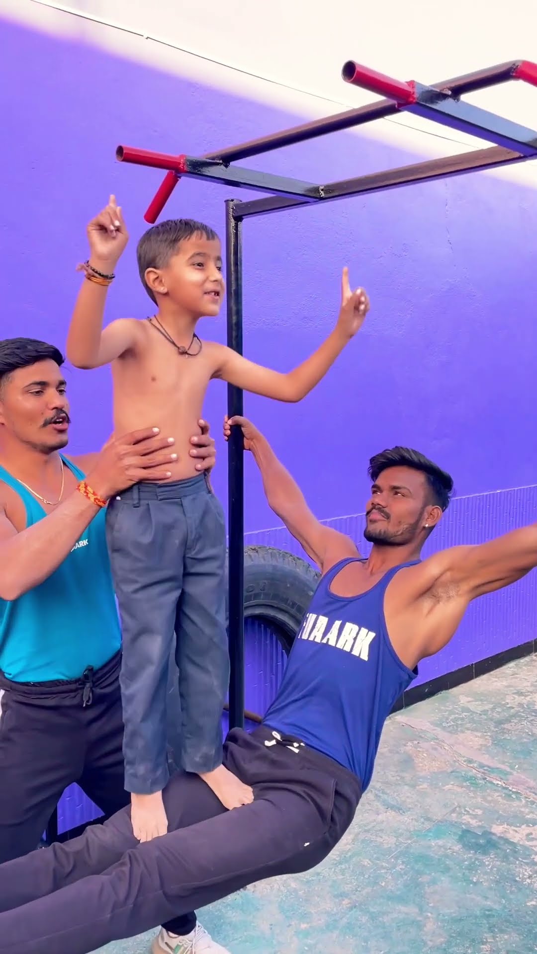 Who Can Do This ??? #shortvideo #funny #funnyvideo