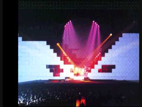 Is There Anybody Out There - Pink Floyd - The Wall Live 1980-81