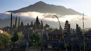 ? Misteri Pura Bali