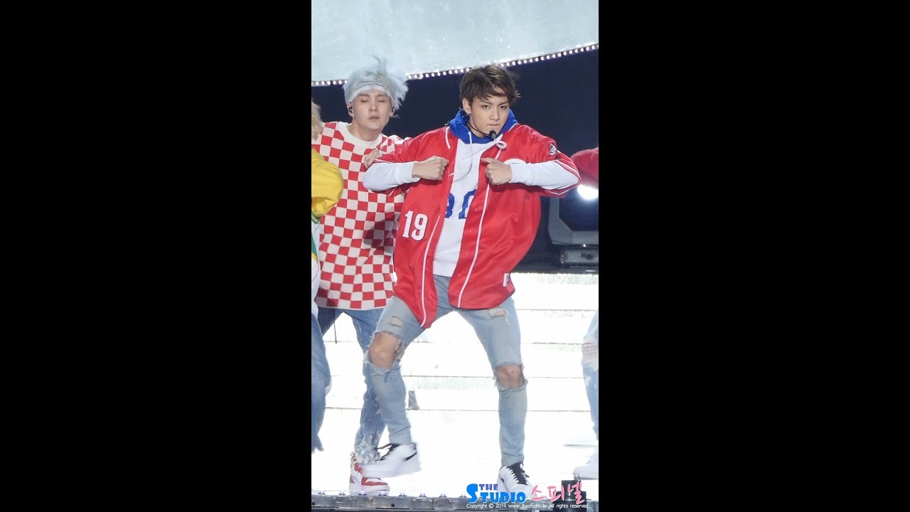 170924 방탄소년단 '불타오르네' 정국 직캠 BTS Jungkook fancam - Fire (대전 슈퍼콘서트) by Spinel