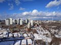 Весна в городе. Солнце светит и настроение прекрасное.